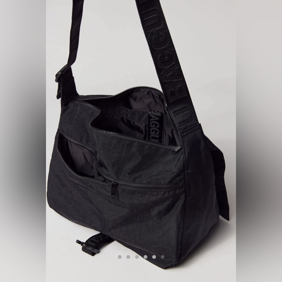 BAGGU Bay Laurel Sport Nylon Messenger Bag - Picture 2 of 8